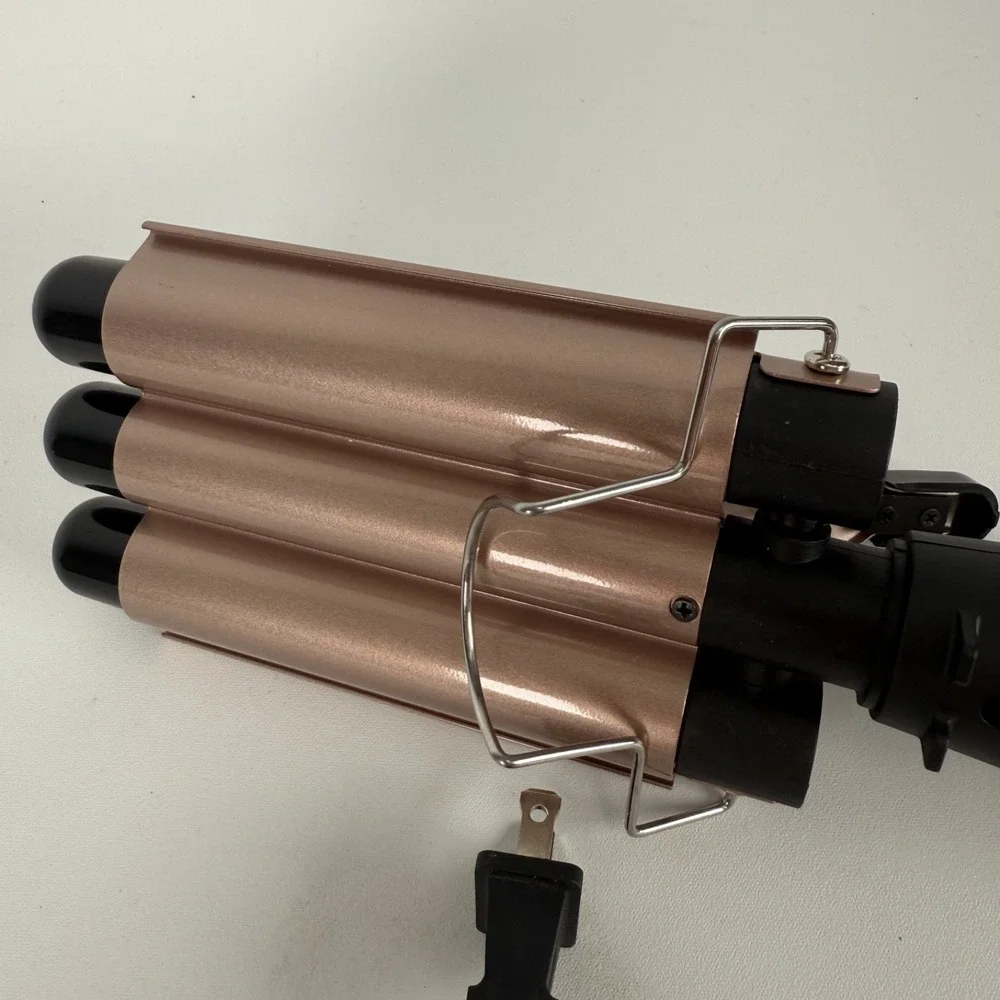 ELLE Triple Barrel‎ Deep Hair Waver Curling Iron Wand SL8422-NOC- TESTED